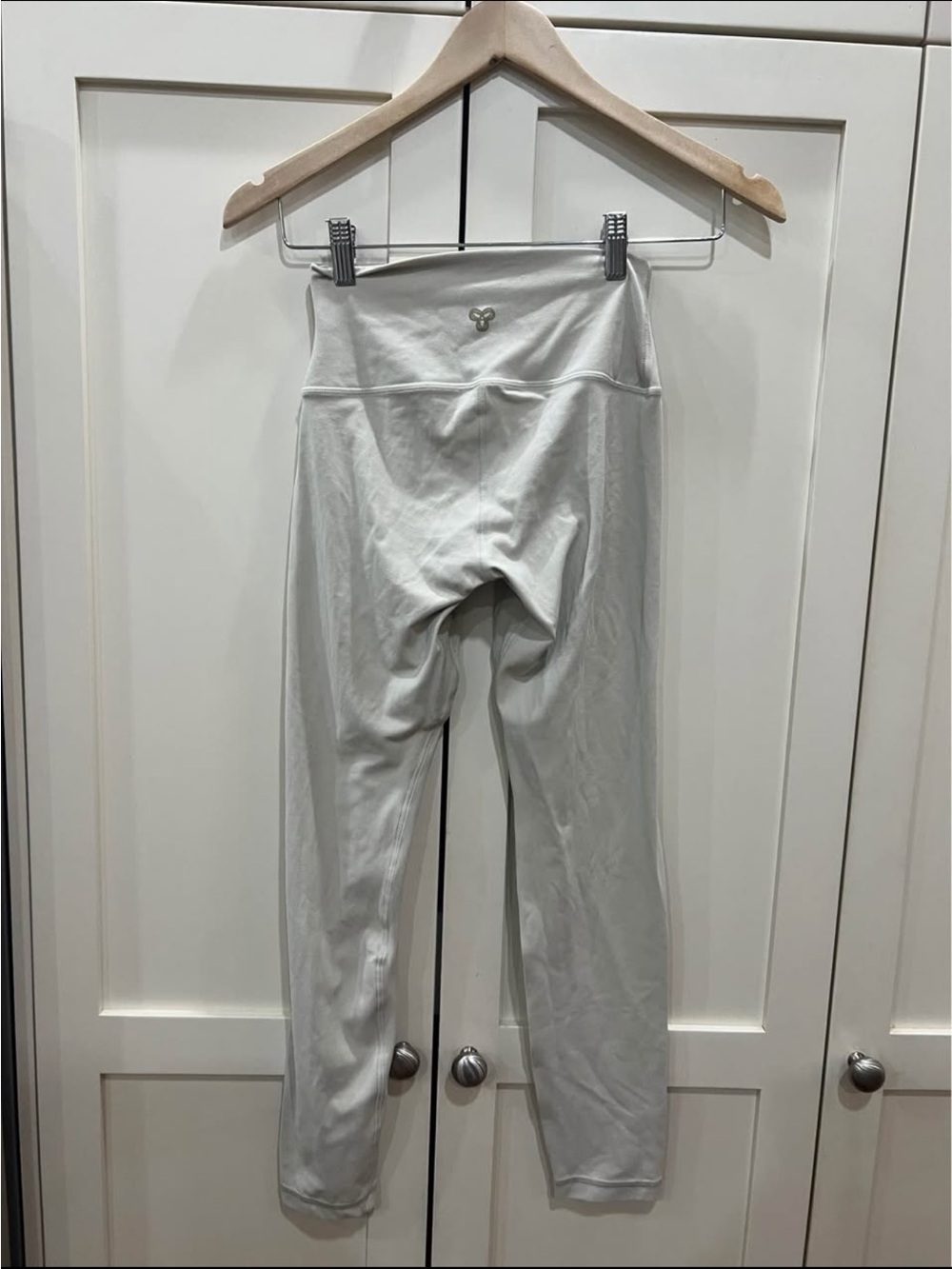 Aritzia golden leggings